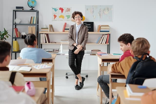 pajak dana BOS untuk sekolah swasta