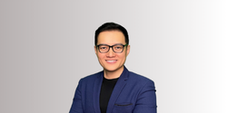 Denny Simano, S.Kom., M.M., CPC, CBC