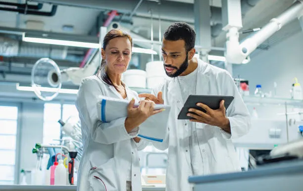 visualisasi integrasi LIMS dengan instrumen laboratorium